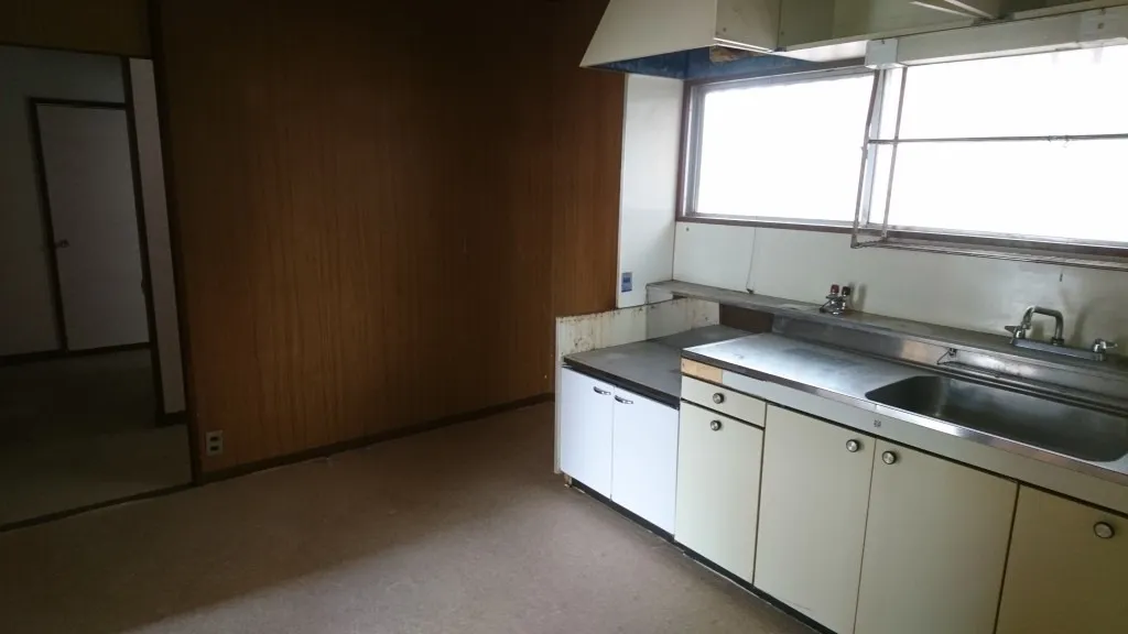 西宮市青葉台の一戸建で遺品整理を行いました